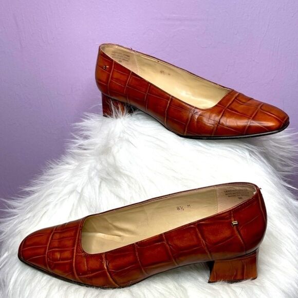 Etienne Aigner Leather Block Heel Square Toe - Picture 1 of 12